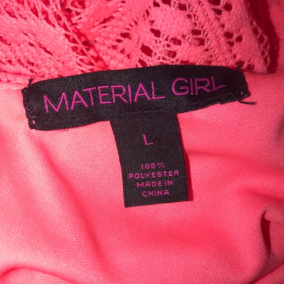 Super cute knitted coral crop top. - Picture 3 of 3